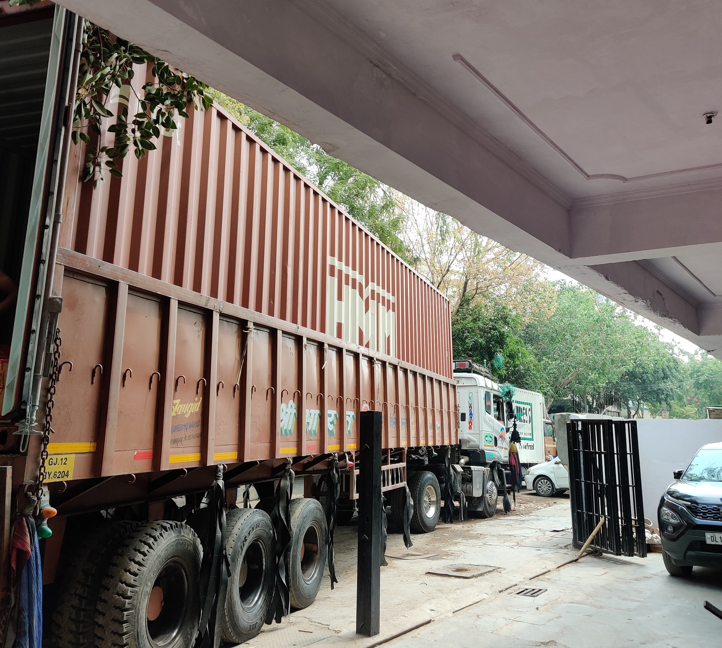 Container loading